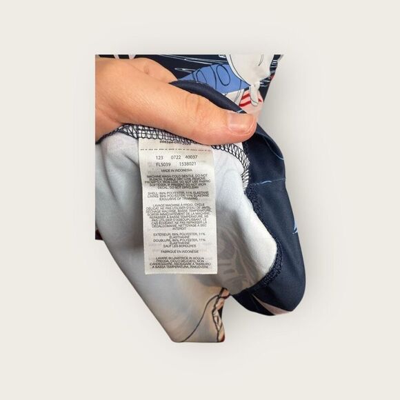 Columbia Women’s PFG Freezer III Dress Collegiate Navy Tropamix Size Medium - Picture 8 of 8